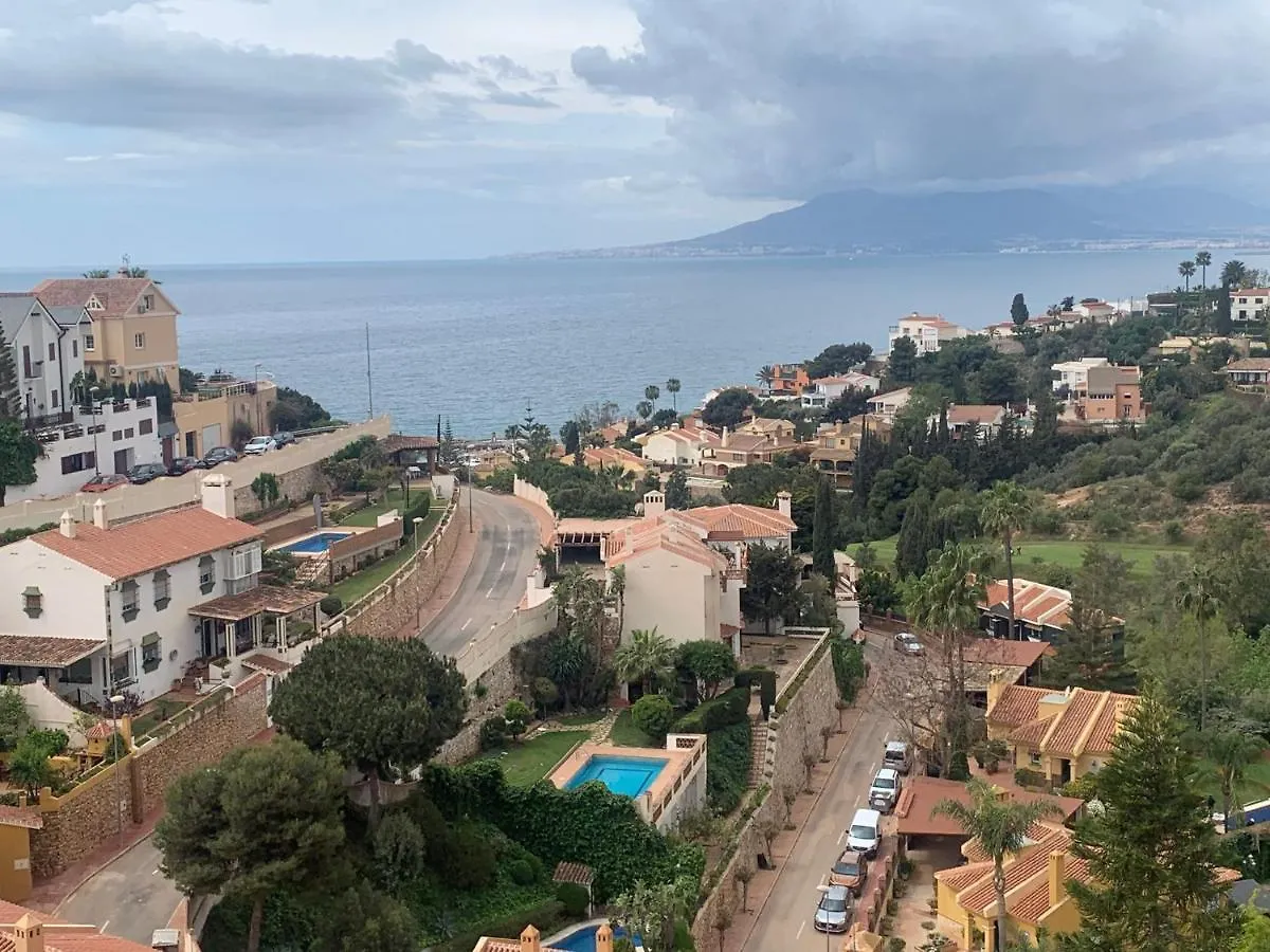 Apartamento Vistas Golf Y Bahia マラガ 0*,