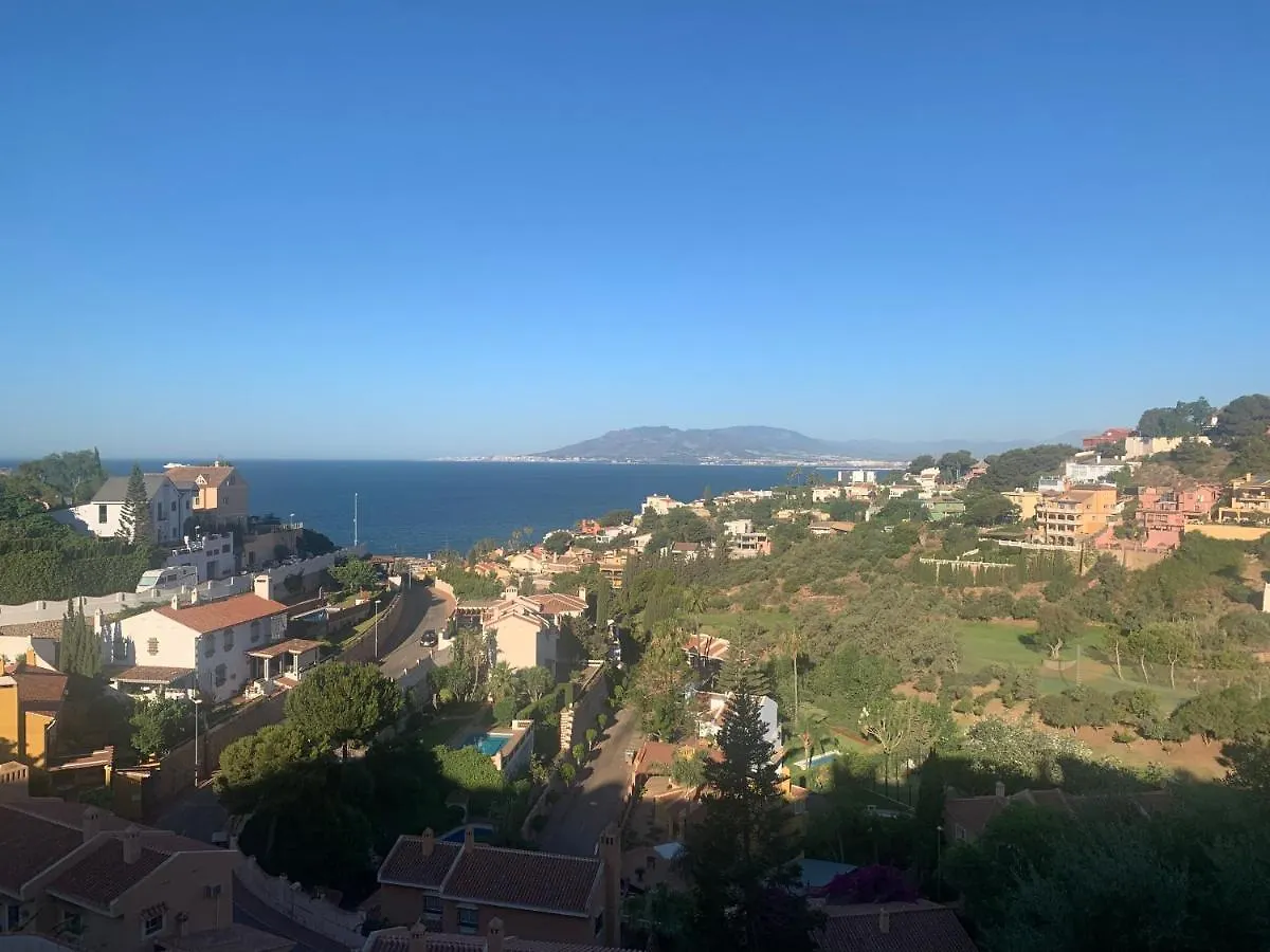 Apartamento Vistas Golf Y Bahia マラガ