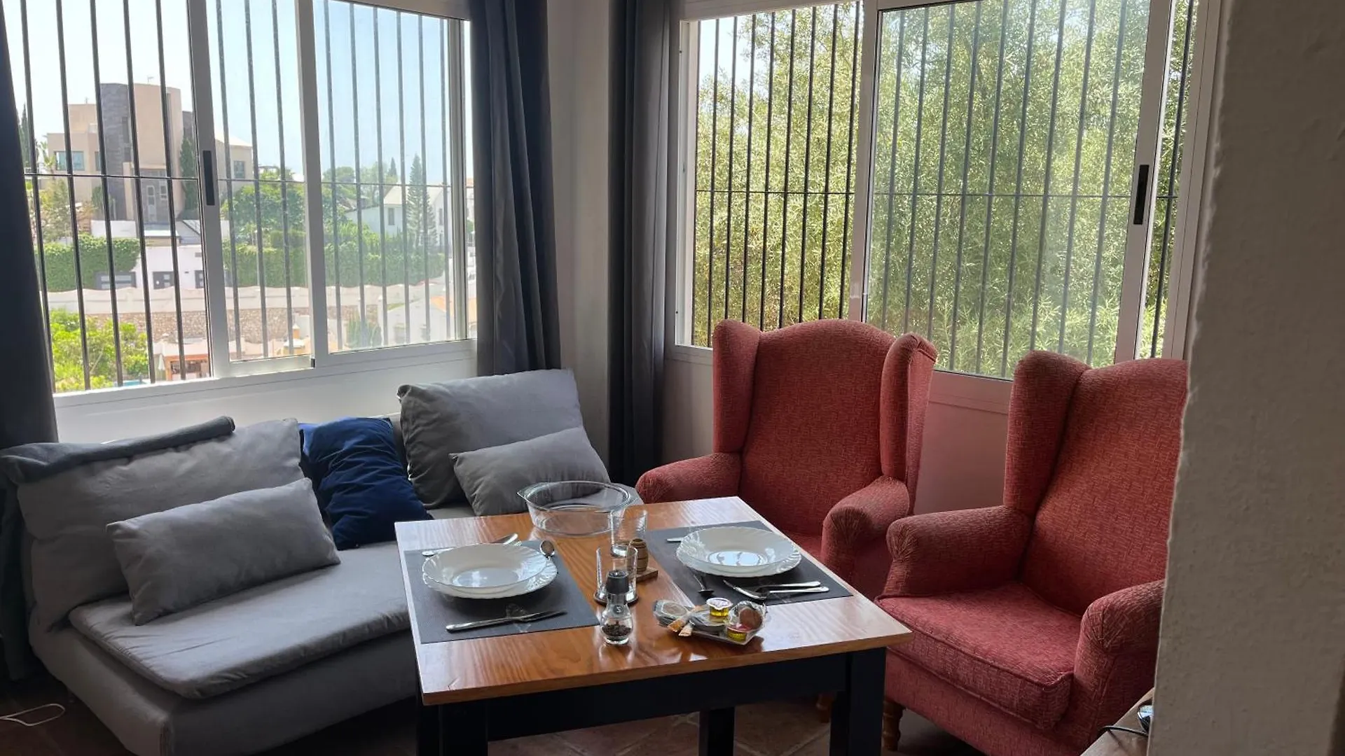 Apartamento Vistas Golf Y Bahia マラガ